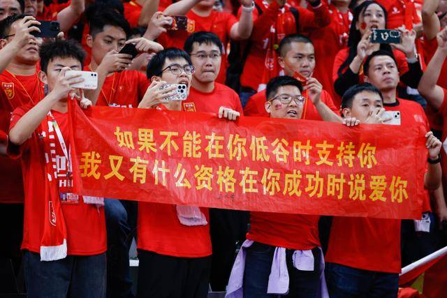 双蓝会切尔西核心停赛 曼城欲破蓝桥延续碾压