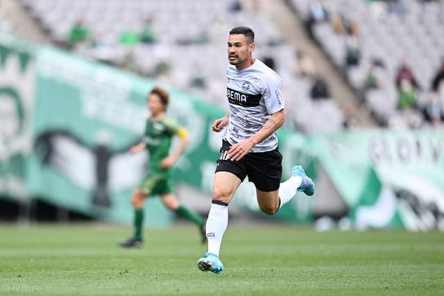 斯科拉里：C罗正在努力表现 为参加2026年世界杯
